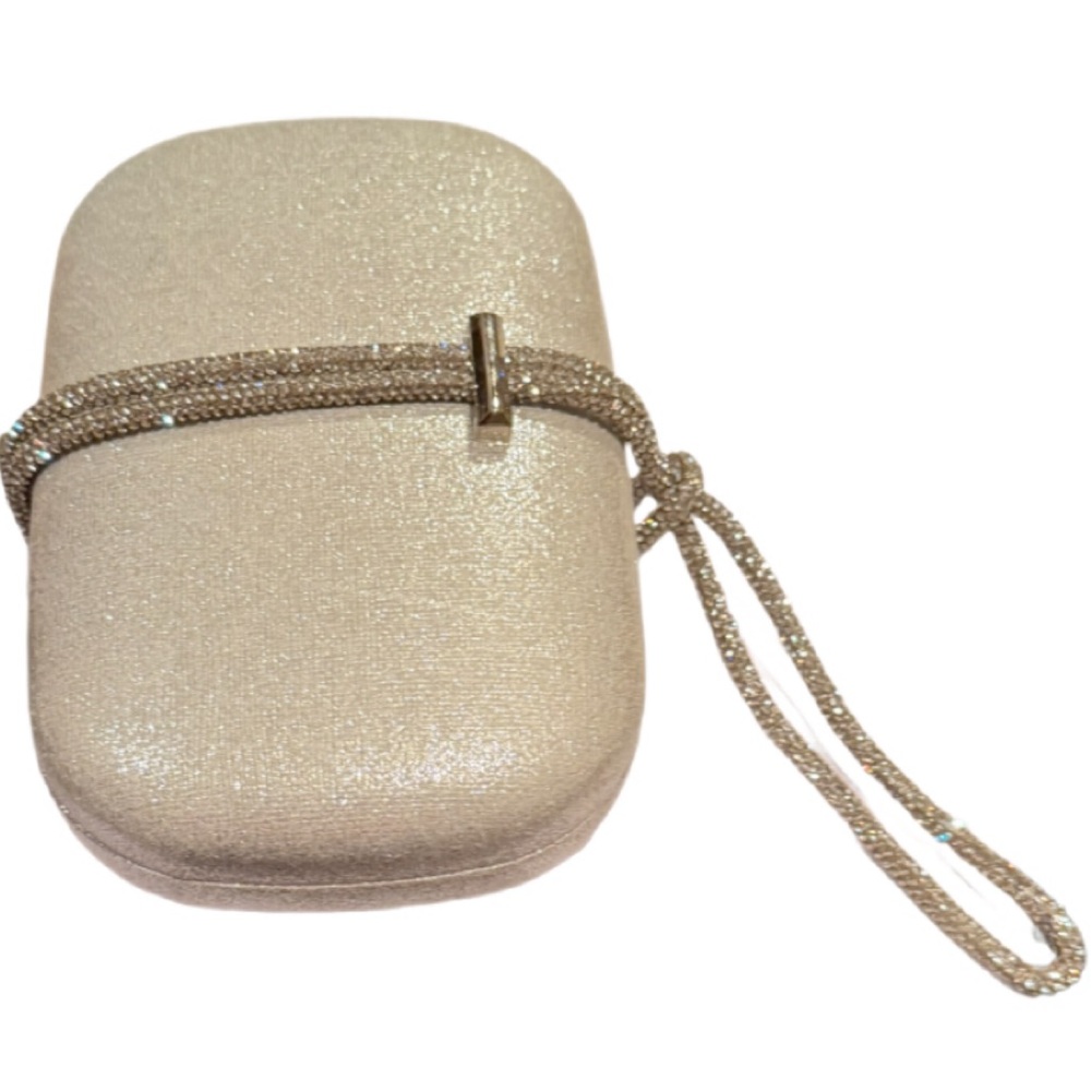 Like New Elegant Evening Bag by DE Blossom Collection- showstopper🩷🩷 - Picture 3 of 10